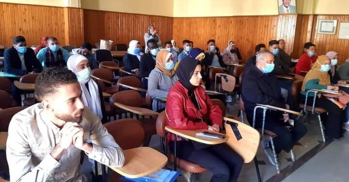 "الأمراض المحمولة بالبذور " برنامج تدريبي بمعهد أمراض النباتات 1 “الأمراض المحمولة بالبذور ” برنامج تدريبي بمعهد أمراض النباتات