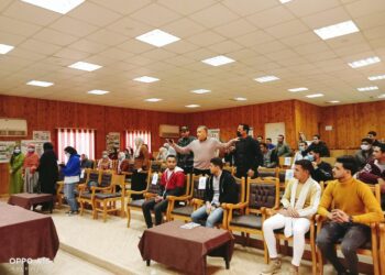 برنامج مطبقي المبيدات