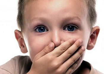 تأخر النطق عند الأطفال