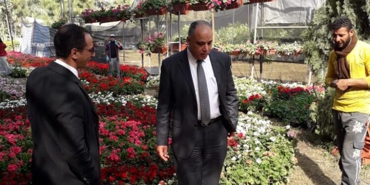 "عزوز" يتفقد الاستعدادات النهائية لـ معرض زهور الربيع تمهيدا لافتتاحه 1 معرض زهور الربيع 2023