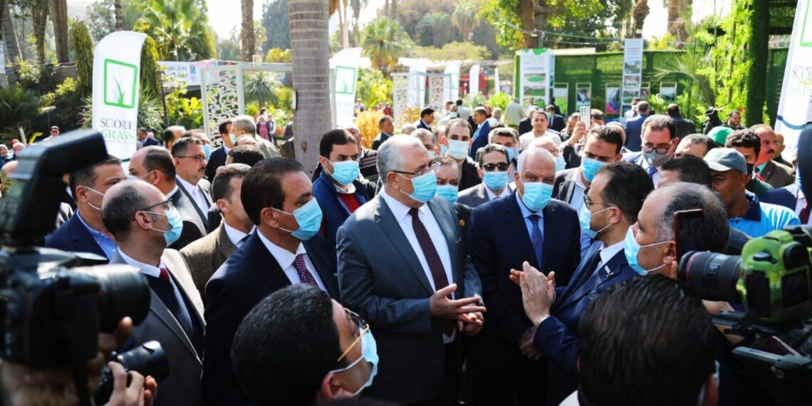 معرض زهور الربيع.. "القرش": اهتمام رسمي وشعبي و25 % تخفيضات بالأسعار 1 معرض زهور الربيع