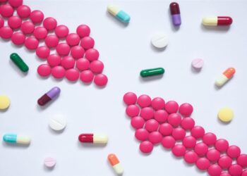 د.مي عبدالمنعم فاضل تكتب عن التداخلات الدوائية الغذائية