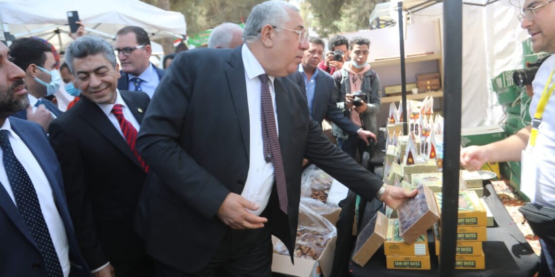 جاد الله: مهرجان القاهرة للتمور فرصة لتسويق إنتاجنا 1 مهرجان القاهرة للتمور