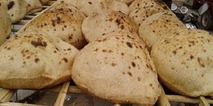رغيف الخبز.. رئيس قطاع التجارة الداخلية يوضح آلية التسعير 1 رغيف الخبز