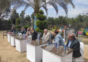 برنامج مكافحة ذباب الفاكهة