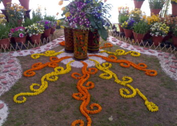 فن تنسيق الزهور