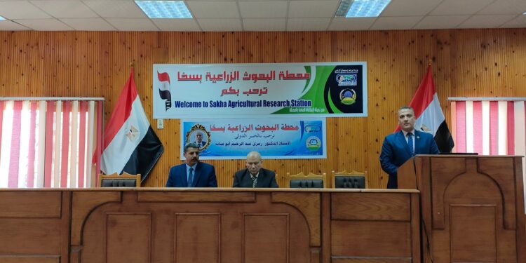 محطة بحوث سخا تستضيف د. رمزي أبوعيانه الخبير الدولي في زراعة وإنتاج التمور 1 محطة بحوث سخا