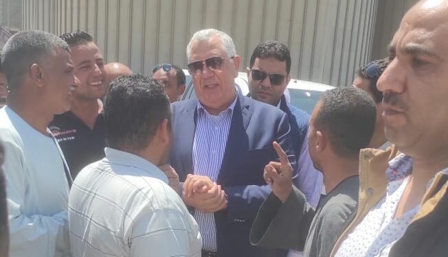 وزير الزراعة يتابع توريد القمح بصومعة بنهسة في محافظة المنيا 1 توريد القمح