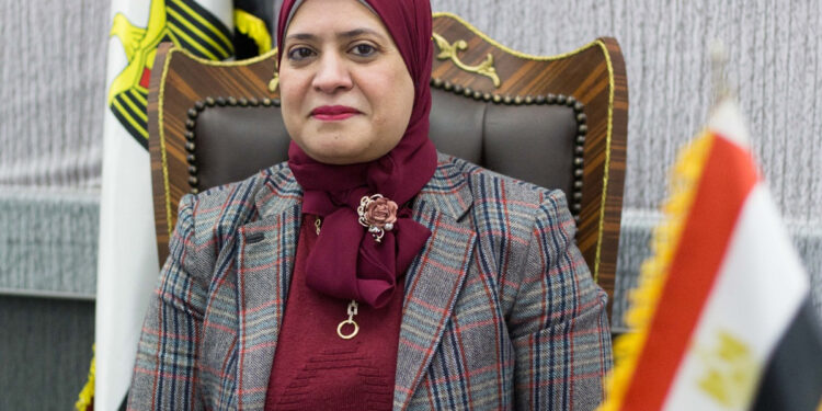 متبقيات المبيدات .. "عبداللاه": تحديث مستمر للأجهزة وتدريب متواصل للكوادر 1 متبقيات المبيدات
