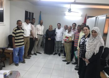 “عطا” يناقش تفعيل القرارات الوزارية الخاصة بالمشاتل مع مدير زراعة الأقصر