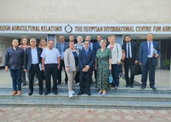 مصنعي المعدات الزراعية