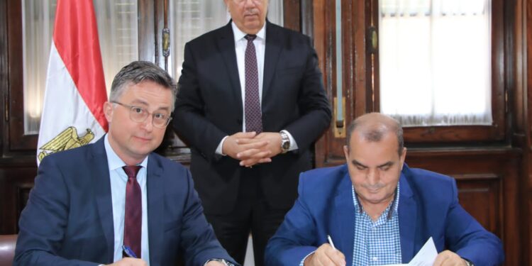 وزير الزراعة يبحث مع الوكالة الألمانية (Giz) التعاون في مجال تطوير الري والإرشاد الزراعي 1 وزير الزراعة