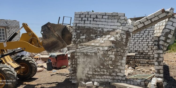 «القصير» يُشكل لجنة لفحص تعديات طريق مصر الإسكندرية الزراعي 1 طريق مصر الإسكندرية الزراعي