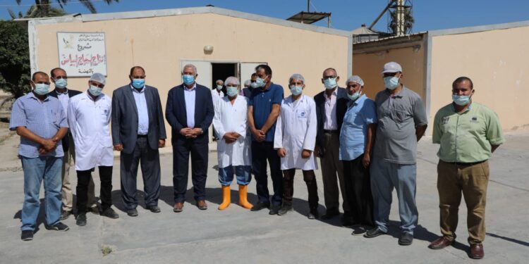 وزير الزراعة يتفقد مشروع إنتاج الدجاج البياض بالعامرية 1 الدجاج البياض