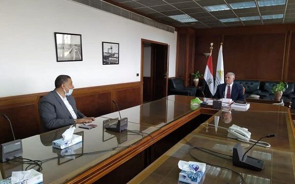 وزير الري: الإعداد لتنفيذ حملة نظافة كبرى من المخلفات بطول مجرى نهر النيل 1 نهر النيل
