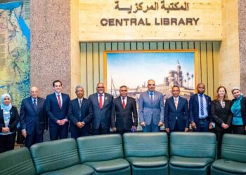 د.سويلم يبحث مع وزير المياه بمدغشقر تعزيز التعاون في مجال المياه