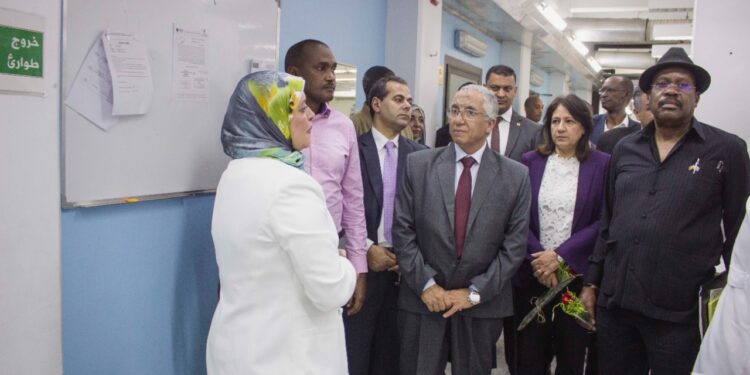 وزير الزراعة الأوغندي ورئيس مركز البحوث الزراعية يتفقدان المركزي لـ متبقيات المبيدات 1 متبقيات المبيدات