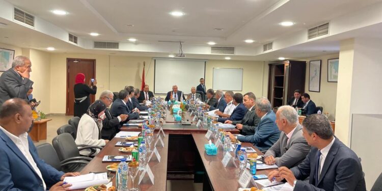 وزير الزراعة يترأس أول اجتماع لمجلس إدارة جهاز حماية وتنمية البحيرات والثروة السمكية  1 وزير الزراعة