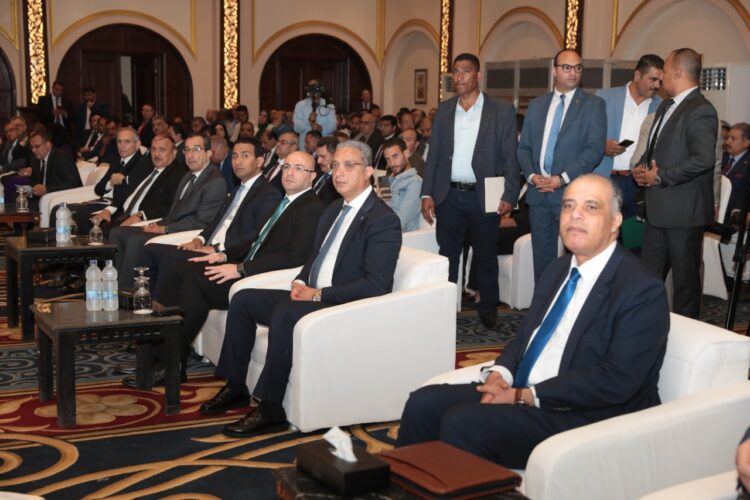 رئيس قطاع الإرشاد الزراعي يشارك في مهرجان النباتات الطبية والعطرية نيابة عن وزير الزراعة