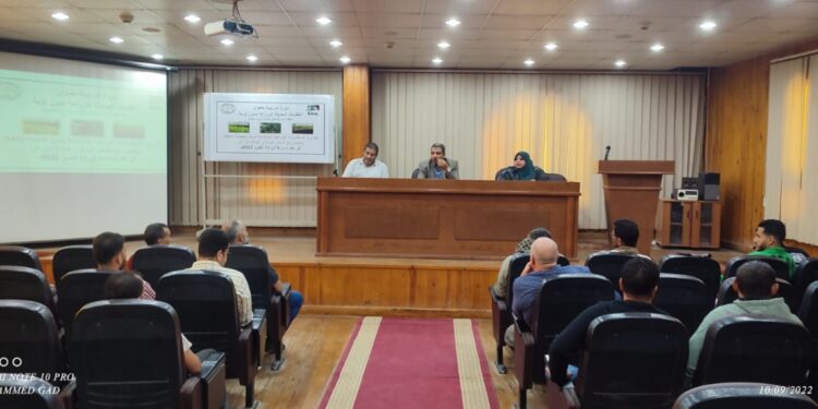 "المركزي للمناخ الزراعي" ينظم دورة حول التقنيات الحديثة للزراعة بدون تربة وزراعة الأسطح 1 المركزي للمناخ