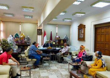 عميد كلية الزراعة يستقبل وفد من محطة البحوث الإقليمية بالفيوم