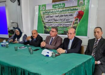 مكافحة آفات المحاصيل