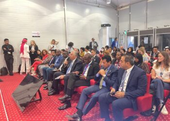 قمة المناخ.. القصير يشارك وزير الرياضة في الجلسة الخاصة بالاطفال تحت عنوان في الخطوط الأمامية