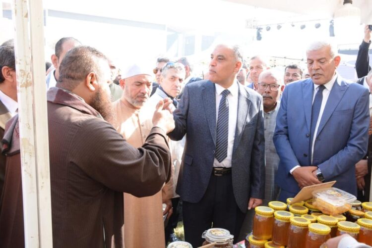 إنطلاق المهرجان الخامس لعسل النحل المصري بمشاركة 50 شركة وخبراء النحل في مصر والوطن العربي