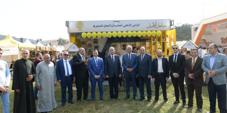 إنطلاق المهرجان الخامس لعسل النحل المصري بمشاركة 50 شركة وخبراء النحل في مصر والوطن العربي 1 عسل النحل