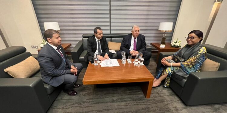 قمة المناخ ..القصير يبحث مع المفوض الزراعي بالاتحاد الافريقي سبل تنمية قطاع الزراعة 1 قمة المناخ