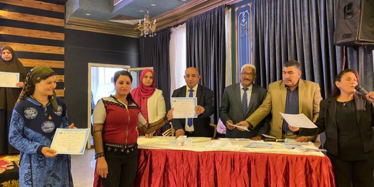 المدارس الحقلية .. زراعة المنيا والفاو يحتفلان بتخريج 49 مزارعة 1 المدارس الحقلية
