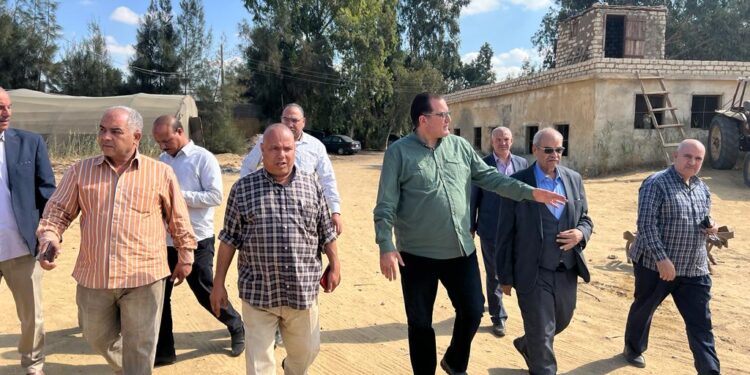 مستشار وزير الزراعة للمتابعة يتفقد الأصول التابعة للوزارة بالفيوم 1 الزراعة
