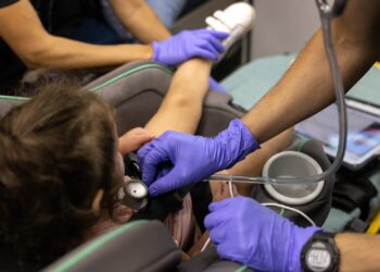 الفيروس المخلوي