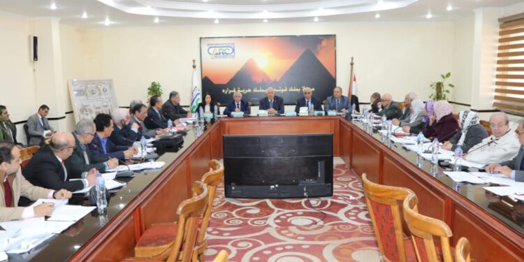 وزير الزراعة يترأس اجتماع لجنة المخصبات الزراعية ويوجه بتسهيل إجراءات التسجيل 1 المخصبات الزراعية