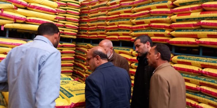 الزراعة والتموين تواصلان حملات التفتيش على مصانع الأعلاف ومخازن الخامات بمحافظة الشرقية 1 الزراعة