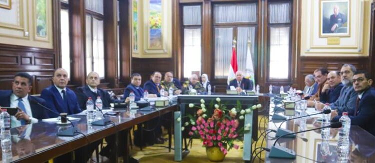 وزير الزراعة يتابع أخر مستجدات إنشاء محطة شتلات القصب بوادي الصعايدة في محافظة أسوان 1 القصب