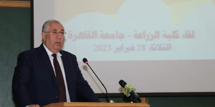 وزير الزراعة يستعرض محاور تنفيذ استراتيجية التنمية الزراعية المستدامة في ندوة ب”زراعة القاهرة”