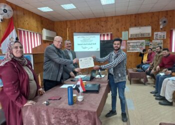 مطبقي المبيدات