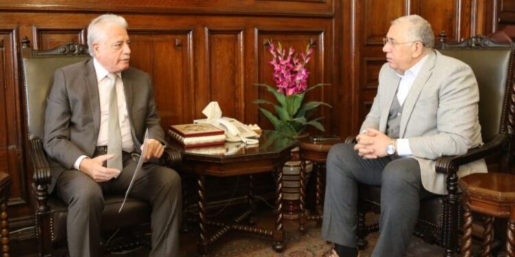 وزير الزراعة ومحافظ جنوب سيناء يبحثان الموضوعات المشتركة في مجالات الزراعة والطب البيطري والثروة السمكية والاستعداد لمهرجان الهجن 1 وزير الزراعة