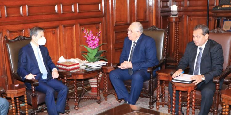 القصير يلتقي بـ السفير الصيني بالقاهرة لبحث آفاق التعاون المشترك 1 السفير الصيني