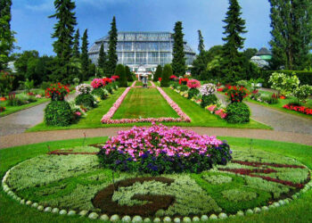 الحدائق النباتية