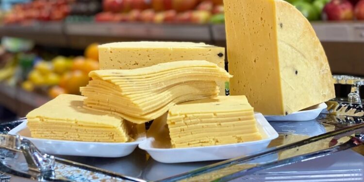 الجبن الرومي.. طريقة إعدادها داخل المنزل في 5 خطوات 1 الجبن الرومي