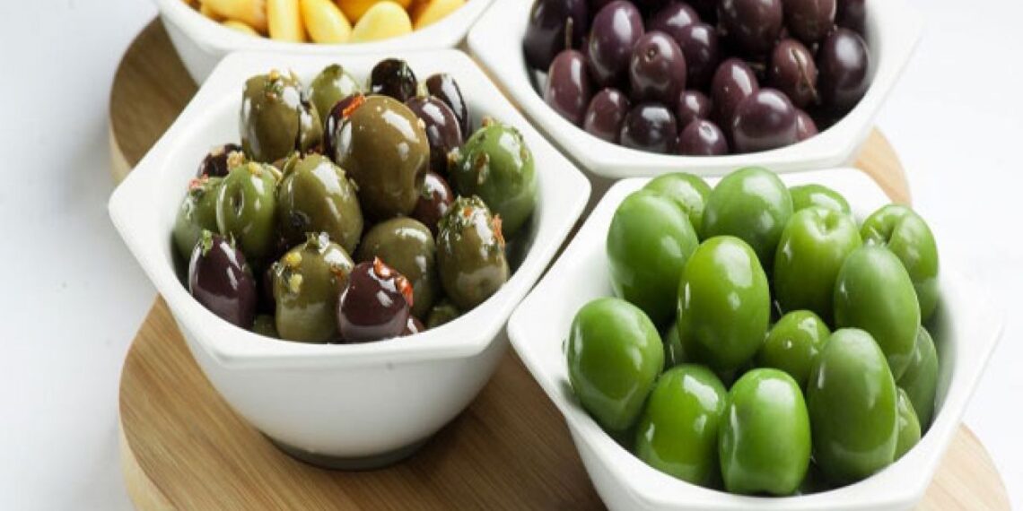 الدكتورة سوزان محمود تكتب عن تصنيع زيتون المائدة 1 زيتون المائدة