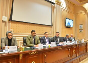 “زراعة الشيوخ” تناقش تطبيق منظومة الرى الحديث بالوادى الجديد 