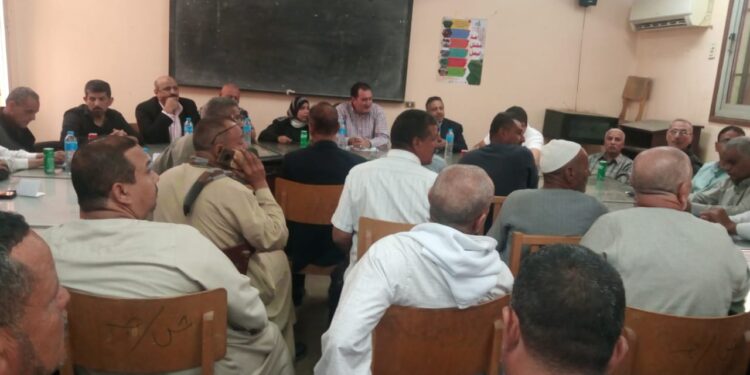 "الزراعة" تتابع موقف توريد القمح بسوهاج 1 “الزراعة” تتابع موقف توريد القمح بسوهاج