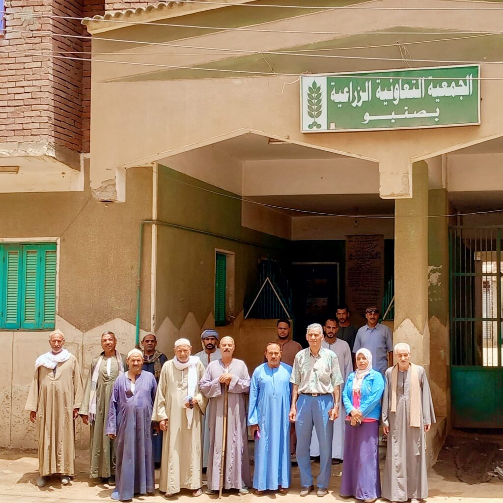توريد القمح .. "عليوة" يحث كبار المزراعين بصنبو والفتح على مواصلة تسليم المحصول 12 توريد القمح