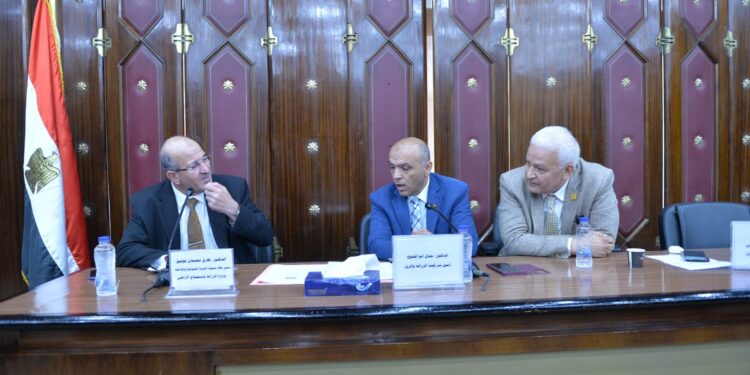 رئيس قطاع الثروة الحيوانية : توفير الأعلاف أدى لانخفاض أسعار الدواجن والبيض