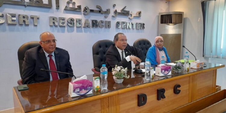 "التنمية المستدامة" وتكريم المتميزين.. ملخص اجتماع "زغلول" بقيادات وشباب "بحوث الصحراء" 1 التنمية المستدامة