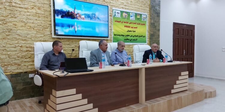 بحوث الصحراء وبرايد ينظمان ندوة حول العمل الجماعي في تطوير حرفة وصناعة الزيتون بمطروح 1 بحوث الصحراء