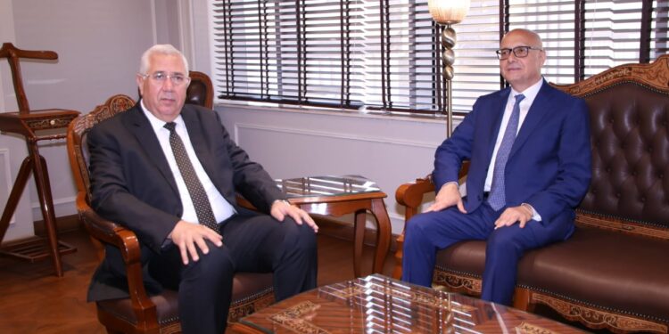 "القصير" يبحث مع وزير الفلاحة التونسي تعزيز سبل التعاون في المجال الزراعي بين البلدين 1 القصير